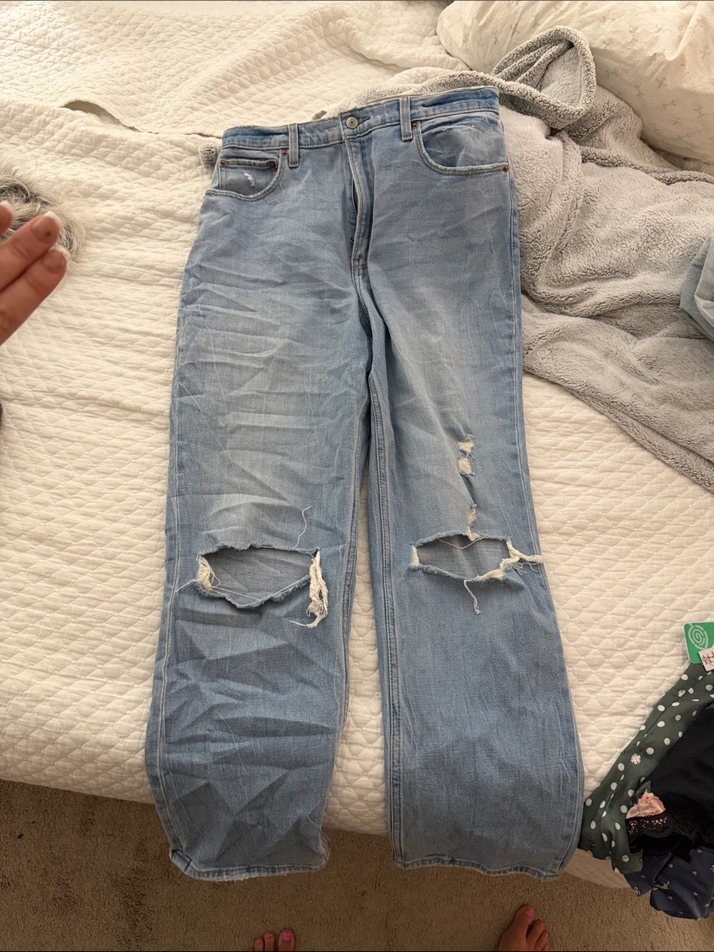 Abercrombie and Fitch curve love ankle straight ultra high-rise